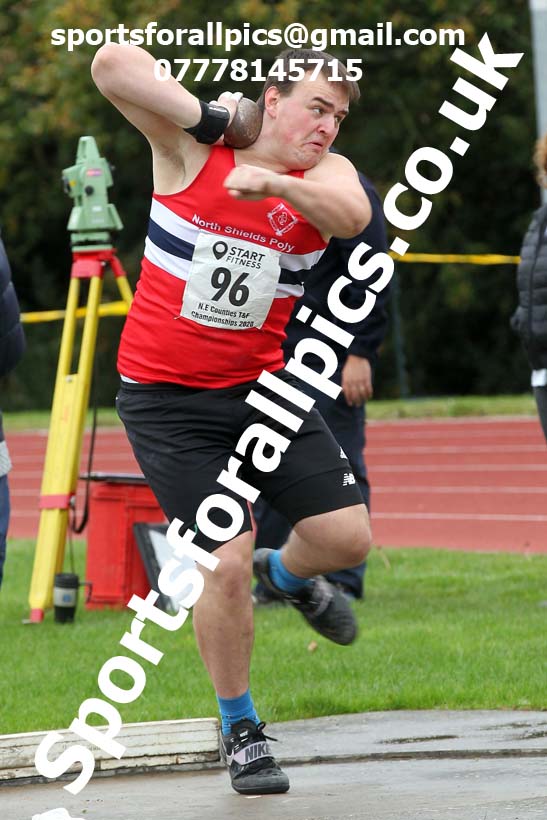 Shot putt, NECAA Open Meeting, Morpeth, Sunday, October 18th. David T. Hewitson/Sports for All Pics